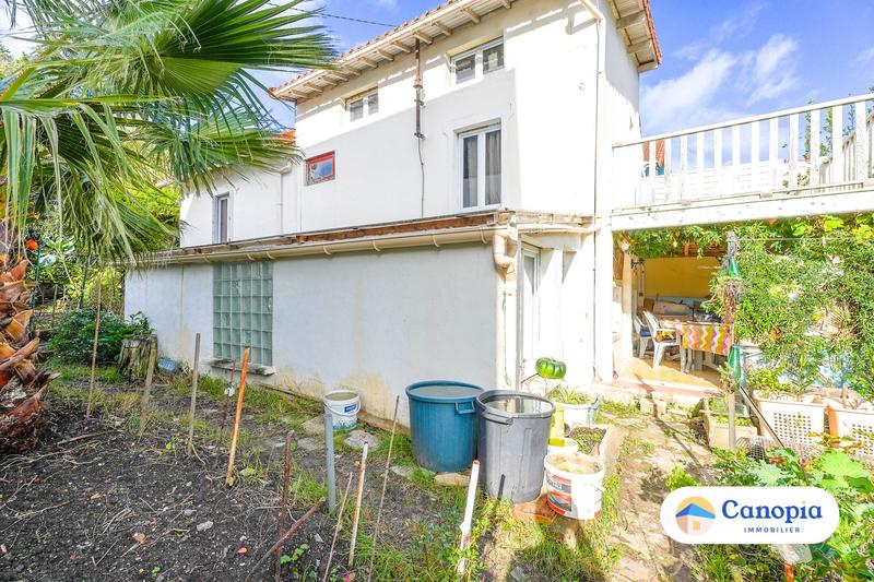 Maison - 93 m² - 5 pièces