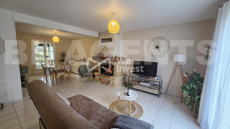 Maison - 139 m² - 8 pièces