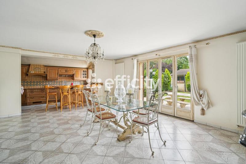 Maison - 131 m² - 6 pièces