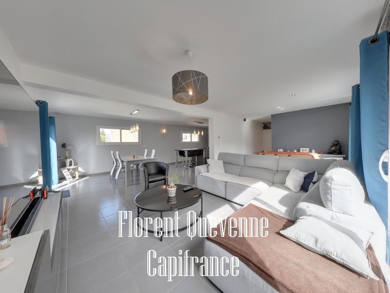 Maison - 191 m² - 6 pièces