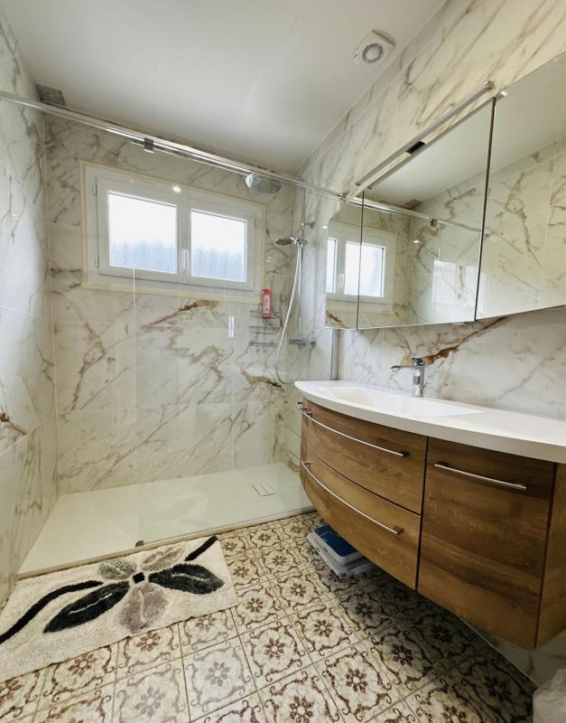 Maison - 177 m² - 7 pièces