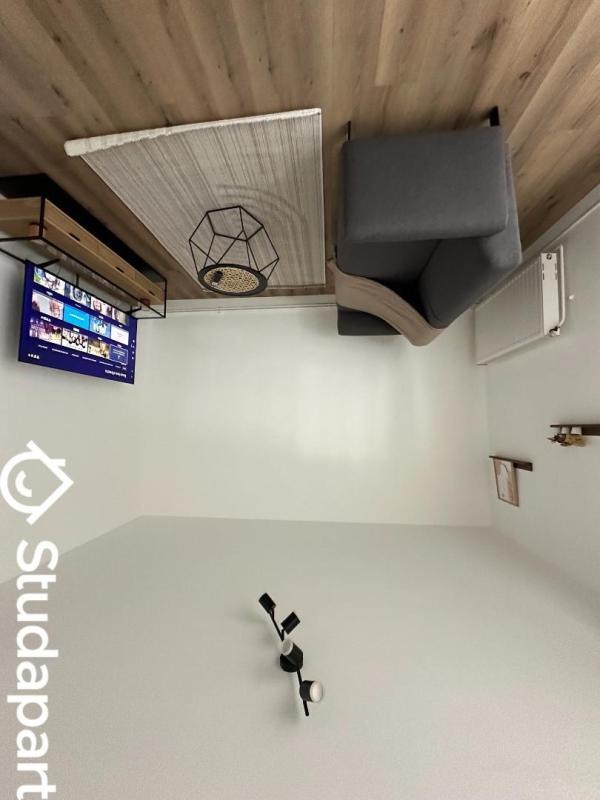 Chambre - 12 m² - 1 pièce