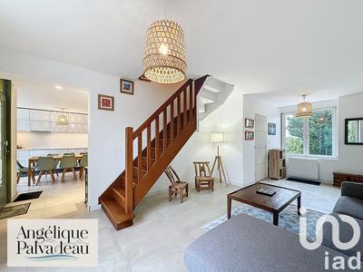 Maison - 185 m² - 12 pièces