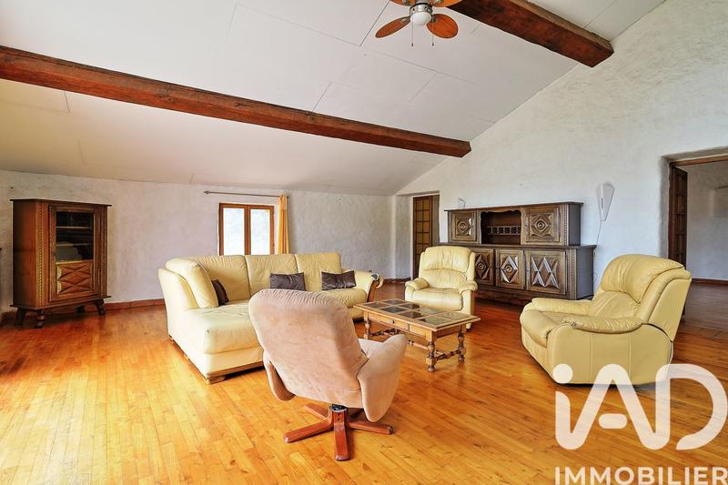 Maison - 275 m² - 10 pièces