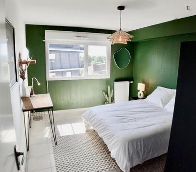 Chambre - 11 m² - 5 pièces