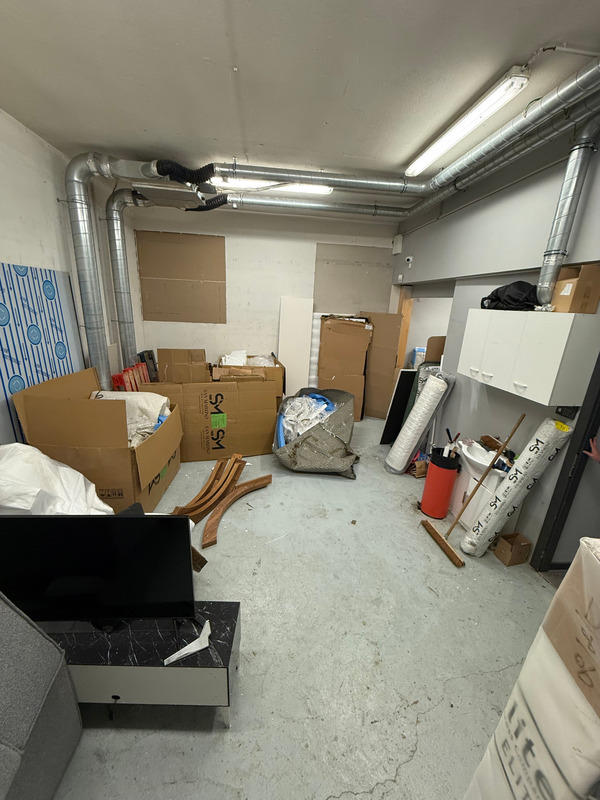 Local commercial - 254 m² - 6 pièces