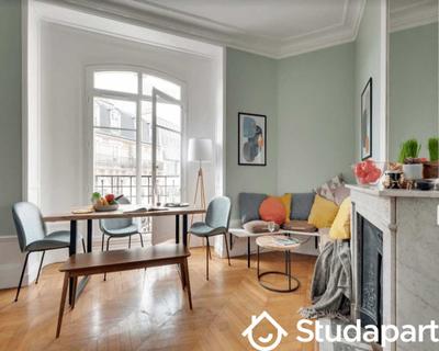 Chambre - 130 m² - 1 pièce