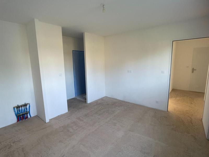 Maison - 196 m² - 9 pièces