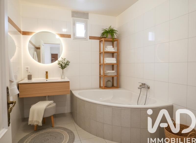 Appartement - 119 m² - 6 pièces
