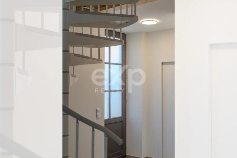 Appartement - 90 m² - 4 pièces