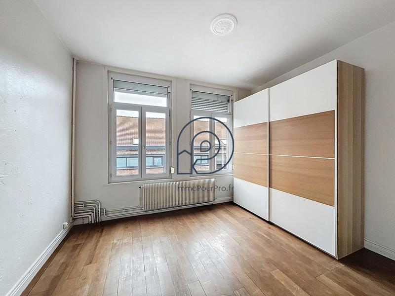 Local d'activités - 167 m²