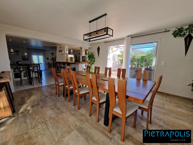 Maison traditionnelle - 171 m² - 5 pièces