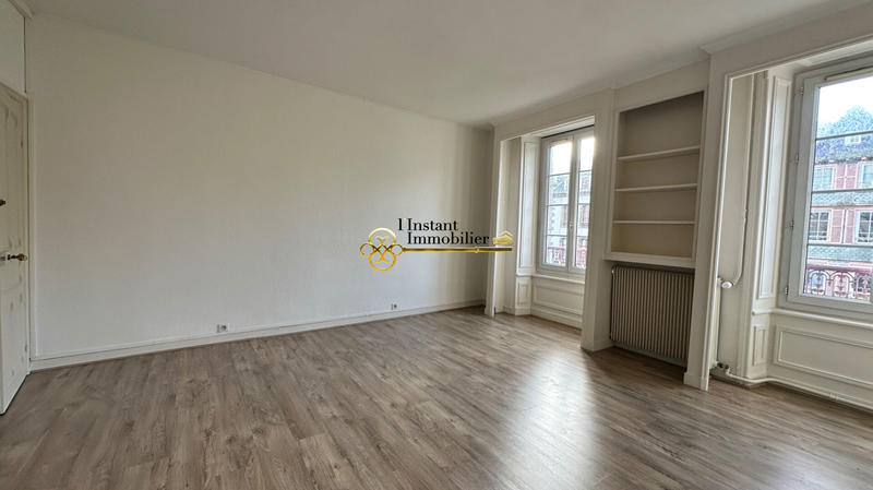 Appartement - 190 m² - 7 pièces