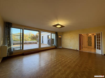 Appartement - 99 m² - 4 pièces