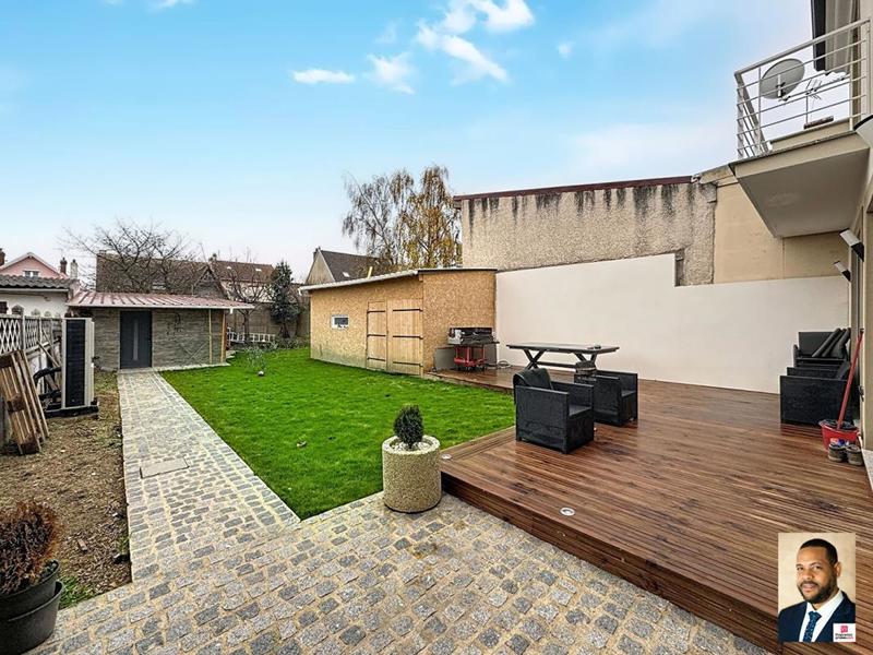 Maison - 160 m² - 7 pièces