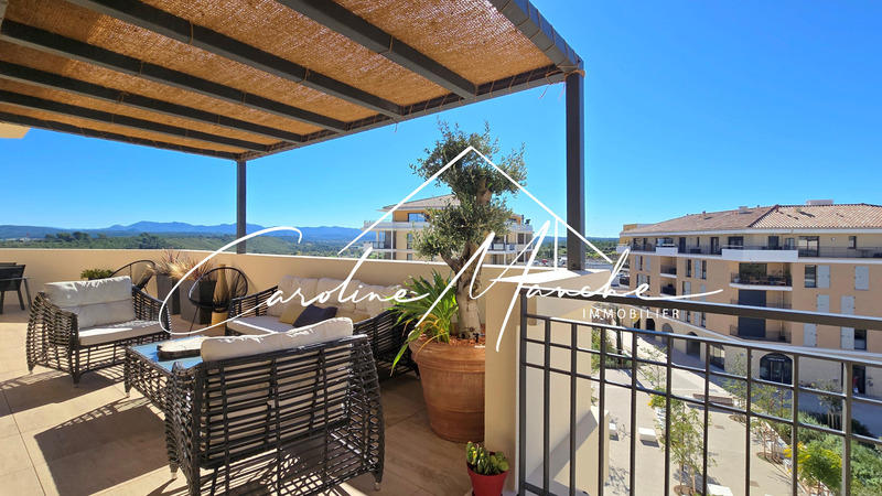 Appartement - 82 m² - 3 pièces