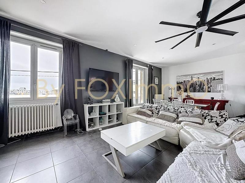 Appartement - 157 m² - 5 pièces