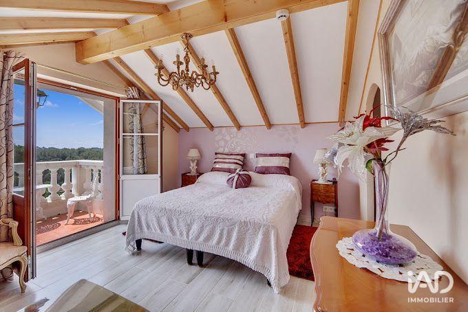 Local commercial - 900 m² - 60 pièces