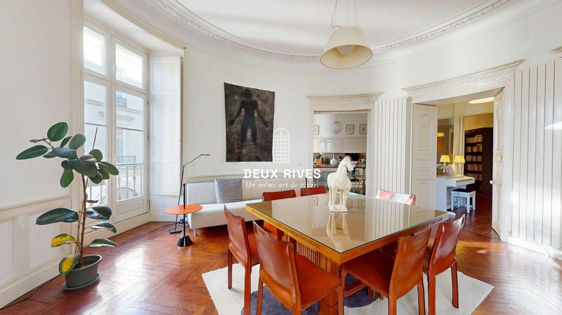 Appartement - 155 m² - 5 pièces