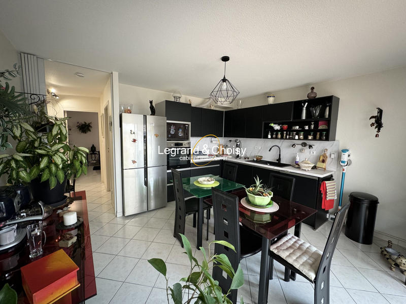 Maison - 340 m² - 8 pièces