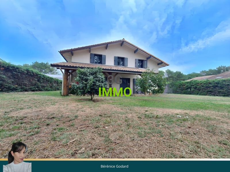 Maison - 202 m² - 5 pièces