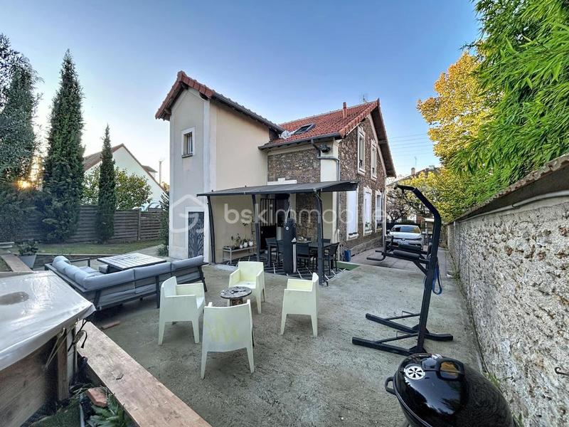 Maison - 125 m² - 6 pièces