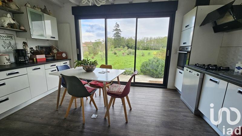 Maison - 225 m² - 9 pièces