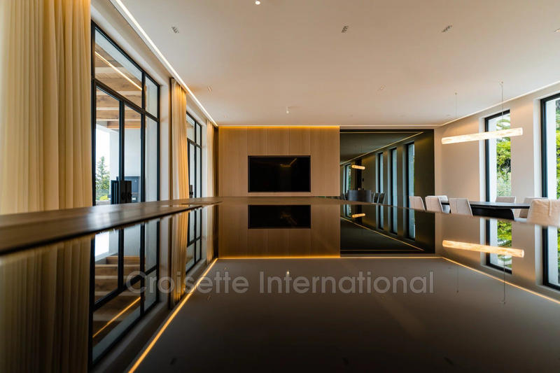 Villa - 388 m² - 6 pièces