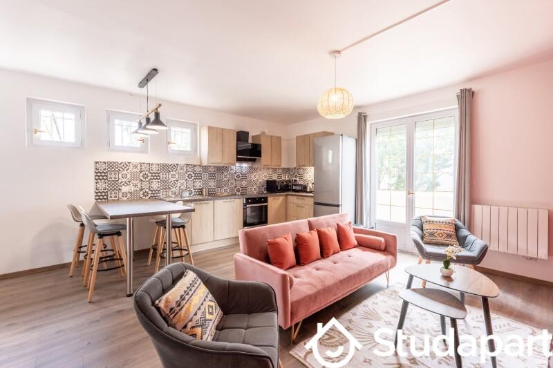 Chambre - 11 m² - 1 pièce