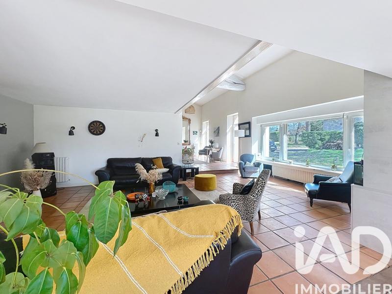 Maison - 285 m² - 7 pièces