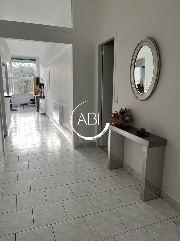 Appartement - 70 m² - 2 pièces