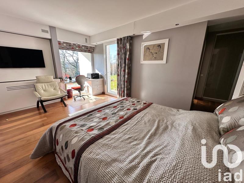 Maison de maîtres - 275 m² - 9 pièces