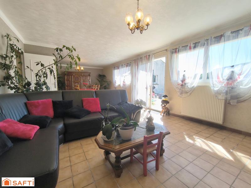 Maison - 123 m² - 8 pièces