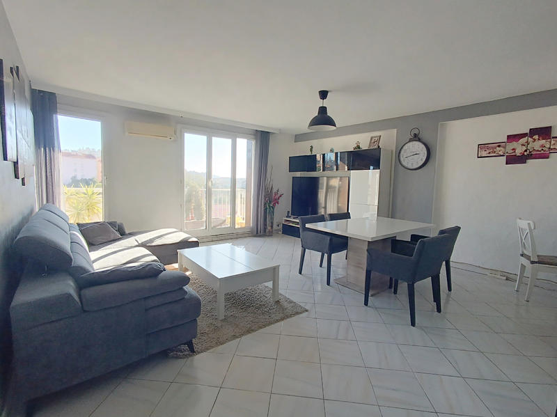 Appartement - 97 m² - 4 pièces