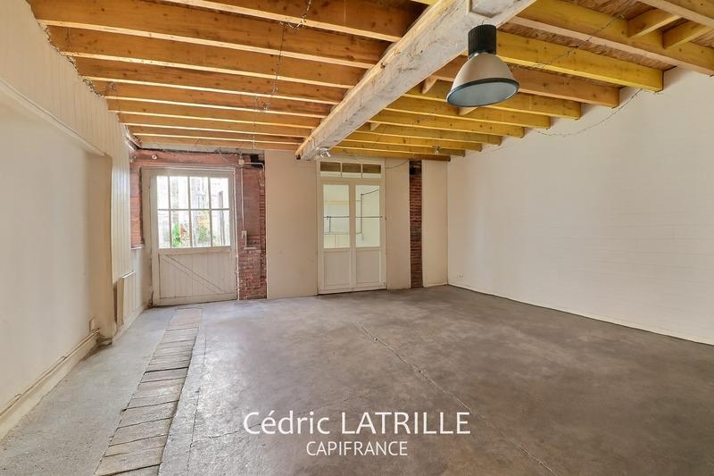 Maison - 248 m² - 12 pièces