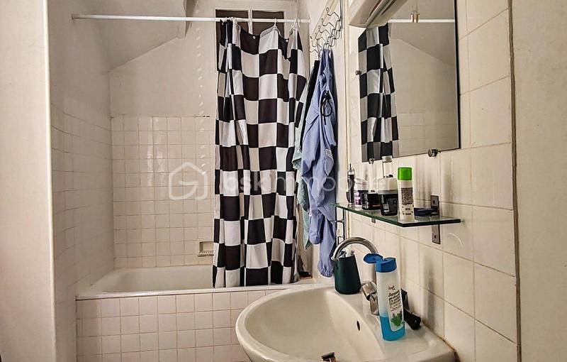 Immeuble - 198 m² - 8 pièces