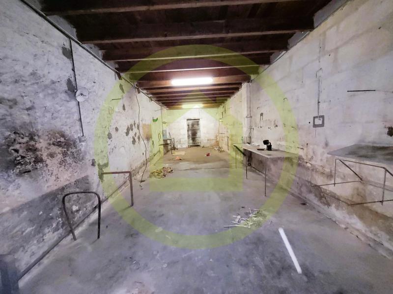 Maison - 237 m² - 4 pièces