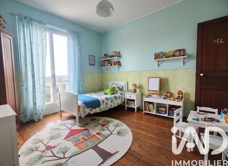 Maison - 260 m² - 8 pièces