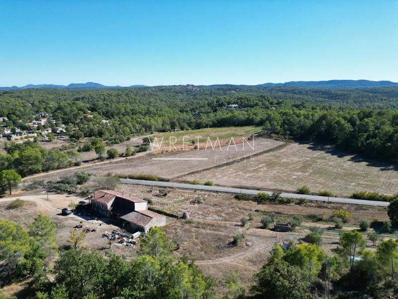 Propriété - 199 m² - 10 pièces