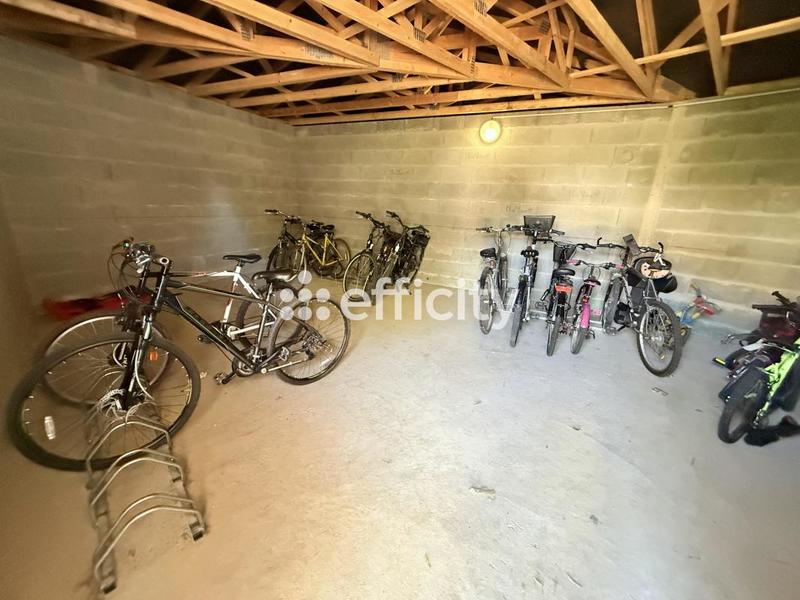 Maison jumelée - 56 m² - 4 pièces