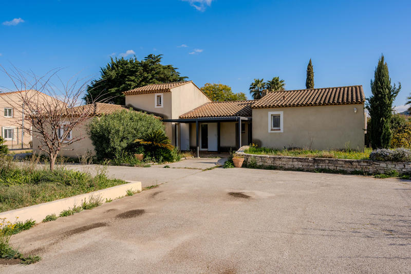 Local commercial - 163 m²