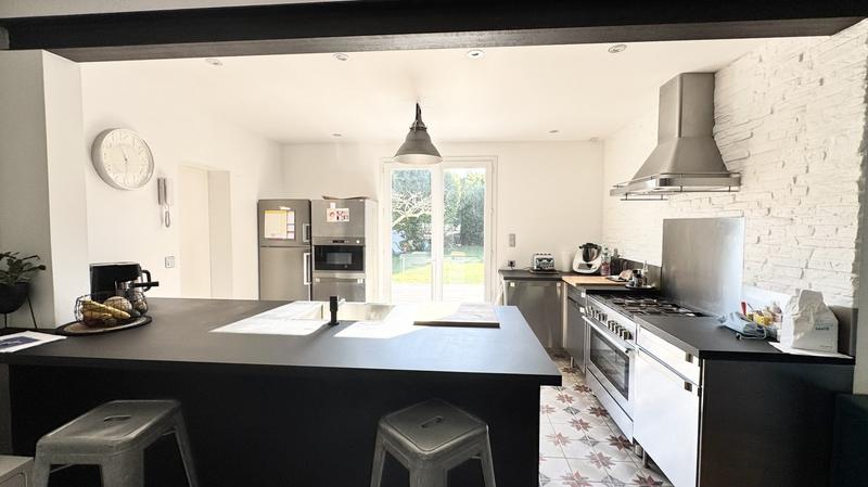 Maison - 138 m² - 5 pièces