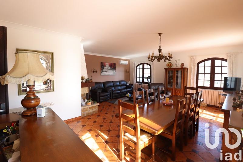 Maison - 240 m² - 6 pièces