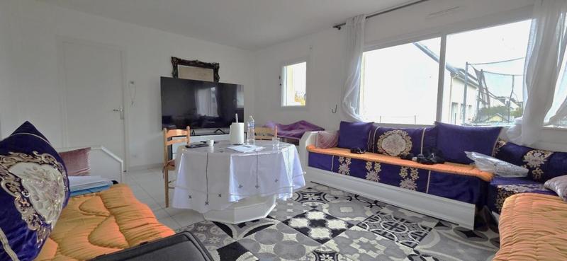 Maison - 88 m² - 6 pièces