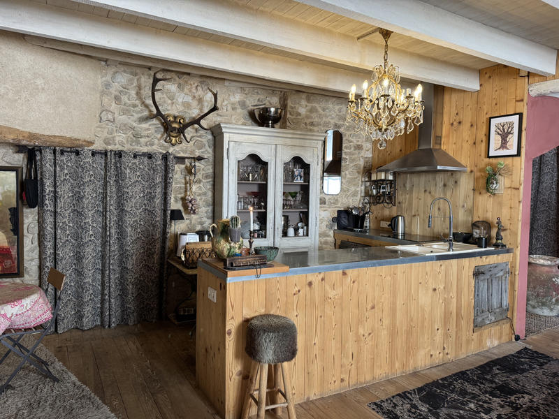 Maison de village - 300 m² - 7 pièces