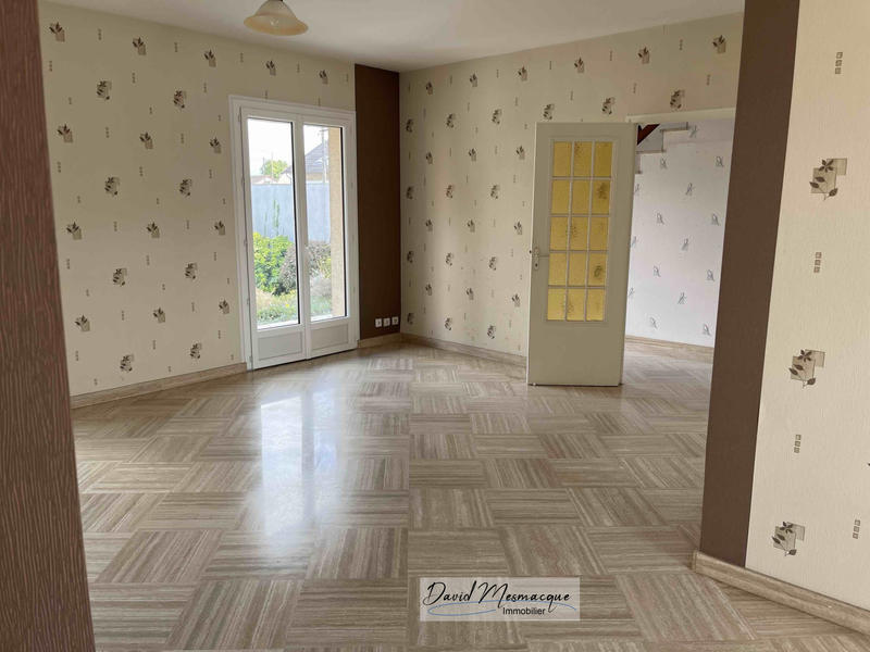 Maison - 207 m² - 9 pièces