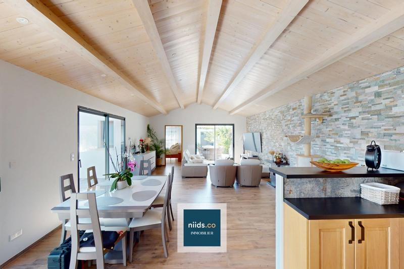 Maison contemporaine - 137 m² - 5 pièces