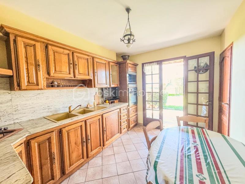 Maison traditionnelle - 145 m² - 5 pièces