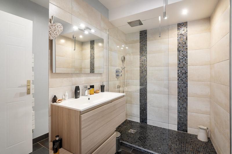 Maison - 177 m² - 7 pièces