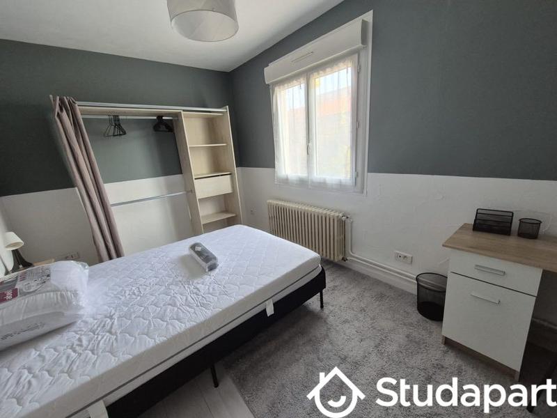 Chambre - 13 m² - 1 pièce